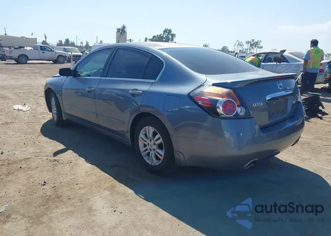 2012 Nissan Altima 2.5 S z USA, uszkodzony, nr VIN 1N4AL2AP4CN421462